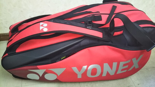 ヨネックス6本入りラケットバッグ（ツアーバッグ）が便利すぎ！使用感をレビューします  元テニス業界人がテニス用品をレビューするブログ
