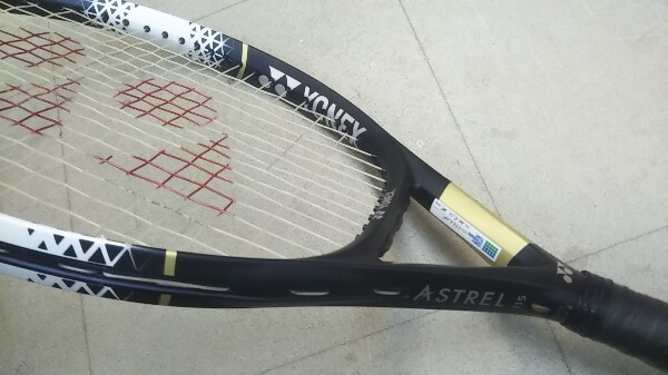 ヨネックスの2020テニスラケット「アストレル」100・105・115を試し